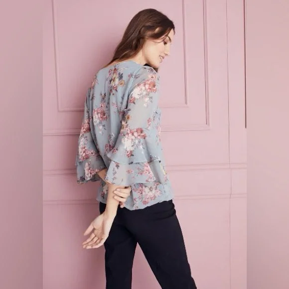 Roz & Ali Double Ruffle Sleeve Bubble Hem Floral Blouse - Picture 2 of 8